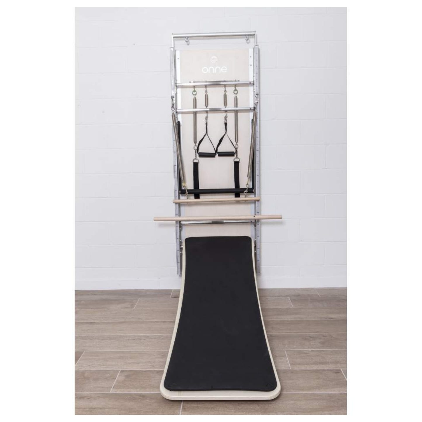 Elina Pilates Wall Board ONNE