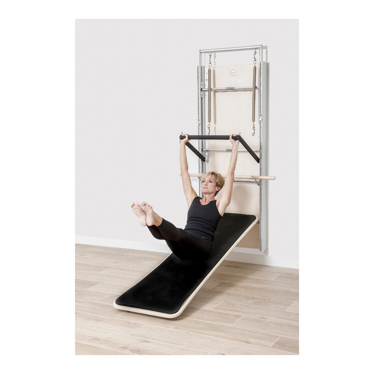 Elina Pilates Wall Board ONNE